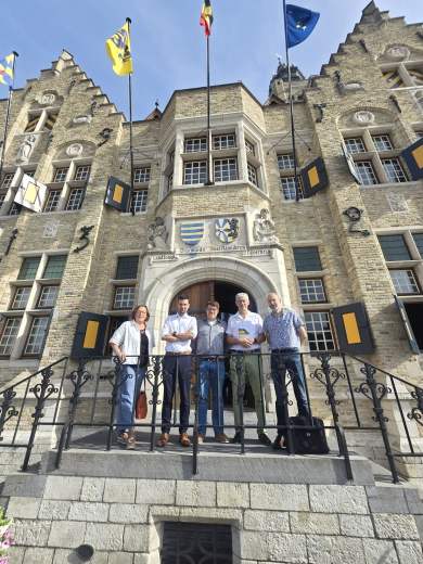 bezoek-aan-diksmuide-voorstelling-project-taalthuis